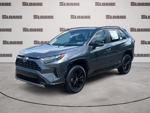 2022 Toyota RAV4 Hybrid SE