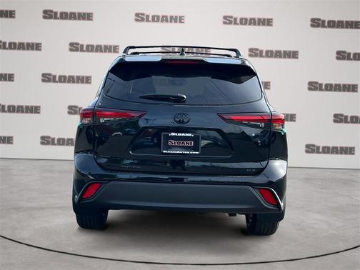 2025 Toyota Highlander Hybrid XLE