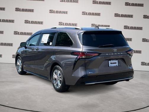 2021 Toyota Sienna Limited 7-Passenger