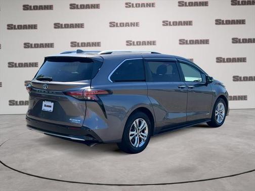2021 Toyota Sienna Limited 7-Passenger