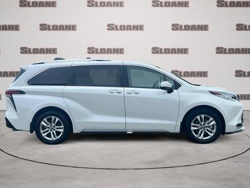 2024 Toyota Sienna Limited 7-Passenger