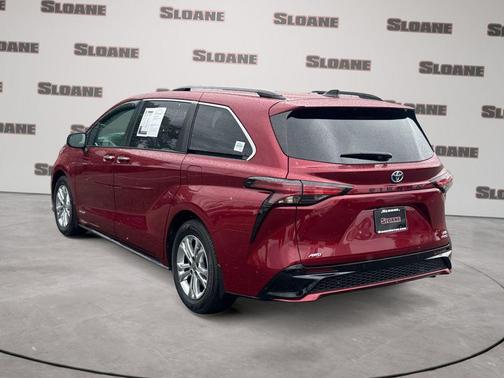 Ruby Flare Pearl 2021 Toyota Sienna XSE 7 Passenger