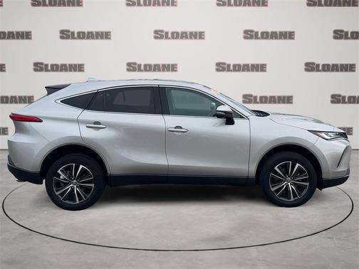 2024 Toyota Venza LE