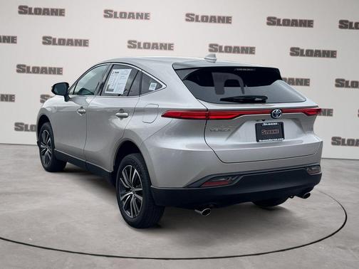 Titanium Glow 2024 Toyota Venza LE