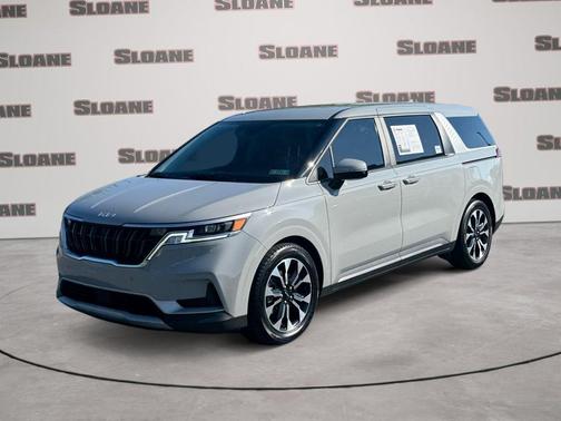 Ceramic Silver 2022 Kia Carnival EX