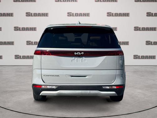 Ceramic Silver 2022 Kia Carnival EX