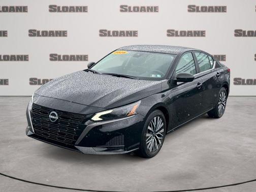 Super Black Clearcoat 2026 Nissan Altima 2.5 SV