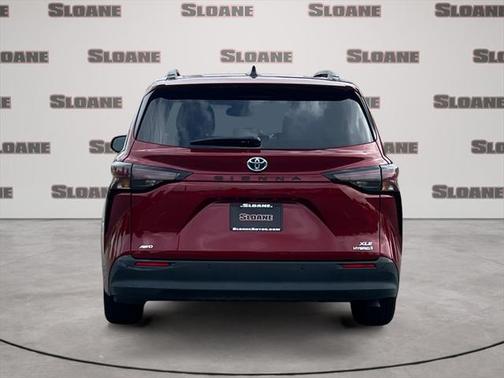 2024 Toyota Sienna XLE 7 Passenger