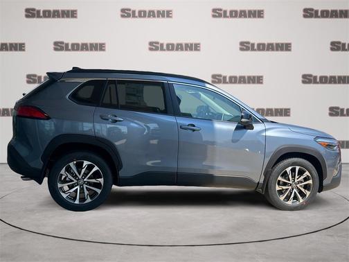 2025 Toyota Corolla Cross XLE