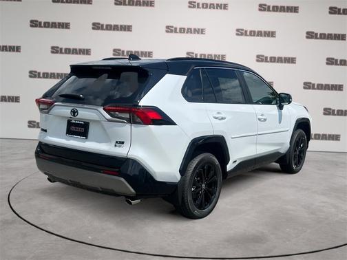 2025 Toyota RAV4 Hybrid SE