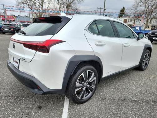 Eminent White Pearl 2019 Lexus UX 250h Base