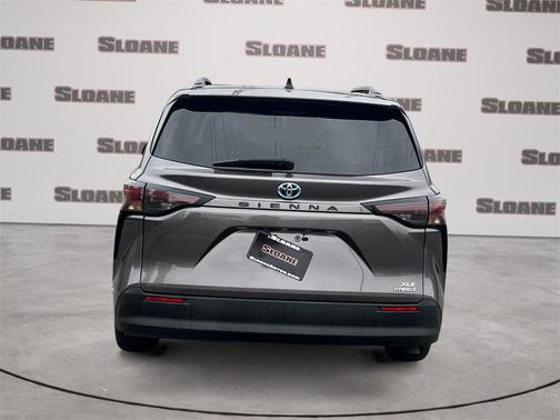 2023 Toyota Sienna XLE 7 Passenger
