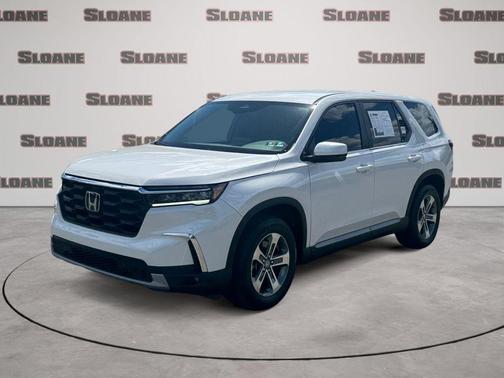 White 2025 Honda Pilot EX-L