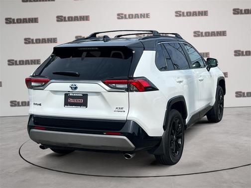 2023 Toyota RAV4 Hybrid SE