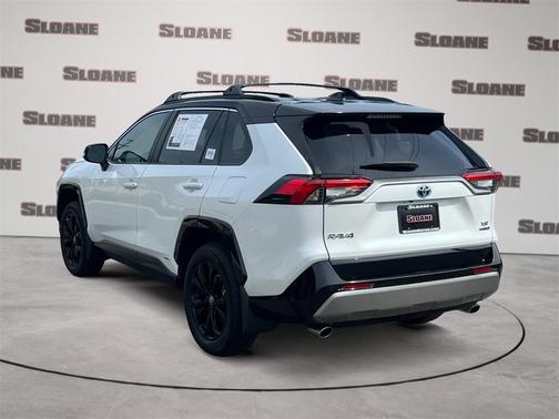 2023 Toyota RAV4 Hybrid SE