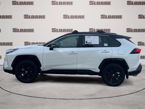 2023 Toyota RAV4 Hybrid SE