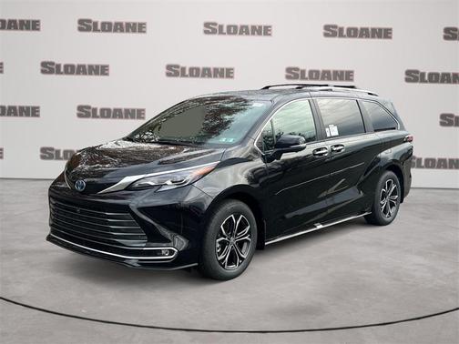 2025 Toyota Sienna Platinum