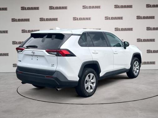 2022 Toyota RAV4 LE