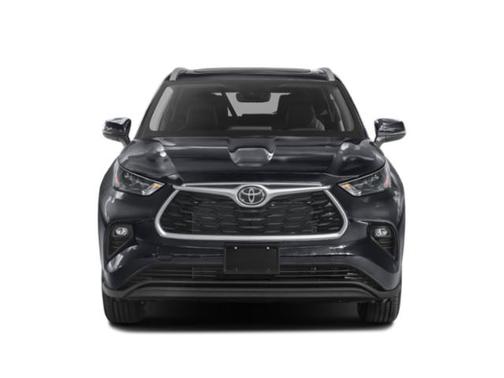 Magnetic Gray Metallic 2024 Toyota Highlander XLE