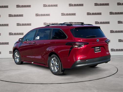 2025 Toyota Sienna XLE 7 Passenger