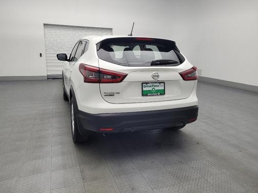 2022 Nissan Rogue Sport S