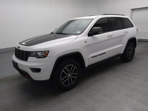 Bright White Clearcoat 2017 Jeep Grand Cherokee Trailhawk