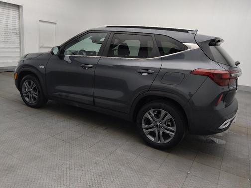 Gravity Gray 2022 Kia Seltos S