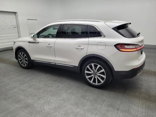 2019 Lincoln Nautilus Select