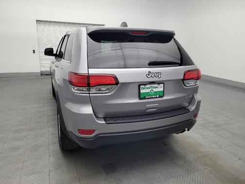 2020 Jeep Grand Cherokee Laredo