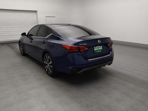 2021 Nissan Altima SR FWD