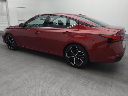 2023 Nissan Altima SR FWD