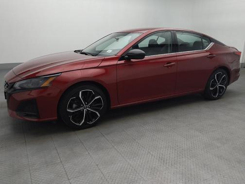 2023 Nissan Altima SR FWD