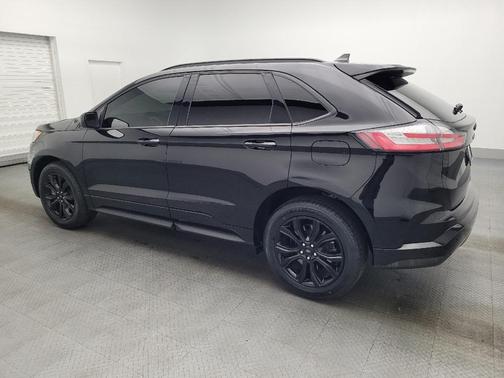 2023 Ford Edge SE