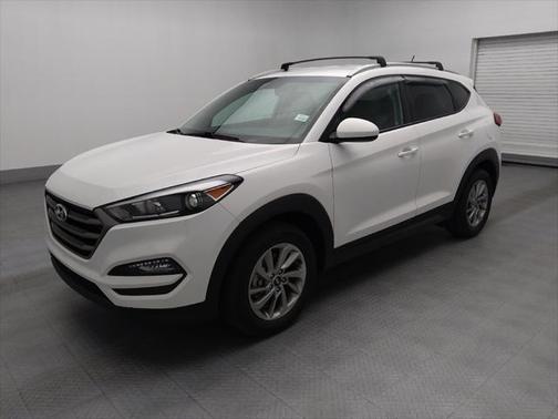 2016 Hyundai TUCSON SE