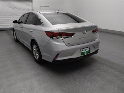 2018 Hyundai SONATA SE