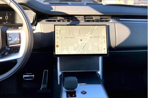 2025 Land Rover Range Rover P530 SE