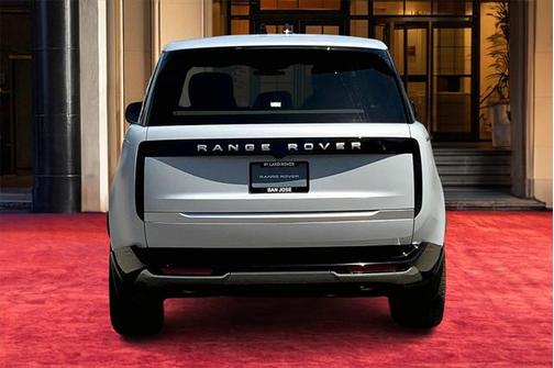 2025 Land Rover Range Rover P550e Autobiography