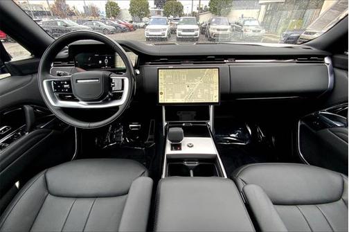 2025 Land Rover Range Rover P530 SE