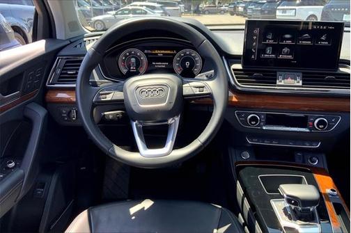 2023 Audi Q5 45 S line Premium Plus
