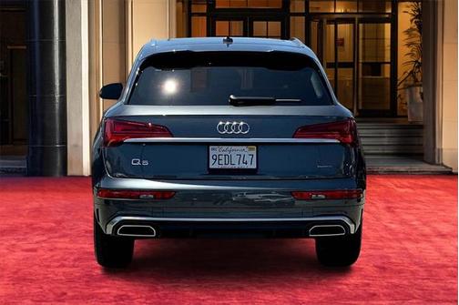2023 Audi Q5 45 S line Premium Plus