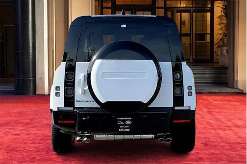 2025 Land Rover Defender V8