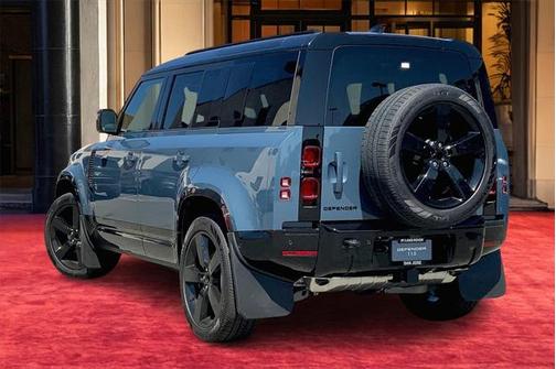 2025 Land Rover Defender 110 P400 X-Dynamic SE