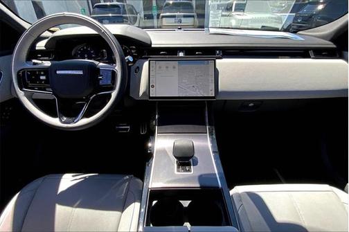2026 Land Rover Range Rover Velar P250 SE R-Dynamic