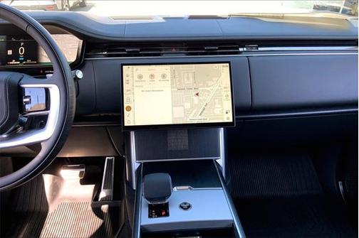 2025 Land Rover Range Rover P550e Autobiography