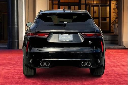 2025 Jaguar F-PACE SVR P550 AWD Automatic