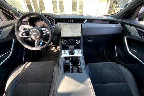 2025 Jaguar F-PACE SVR P550 AWD Automatic