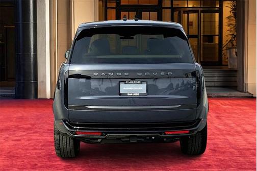 2025 Land Rover Range Rover P530 SE