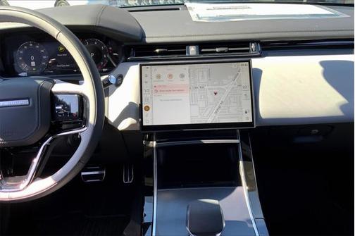 2026 Land Rover Range Rover Velar P400 Dynamic SE