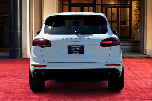 2018 Porsche Cayenne Base