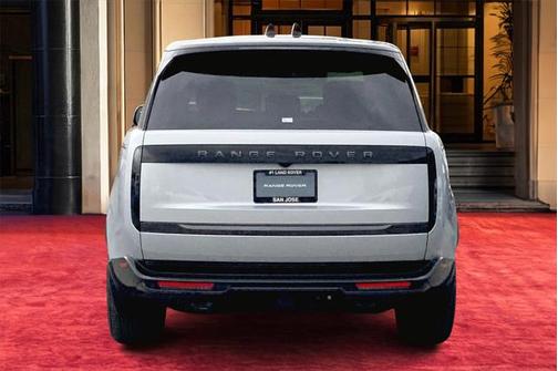 2025 Land Rover Range Rover P530 SE
